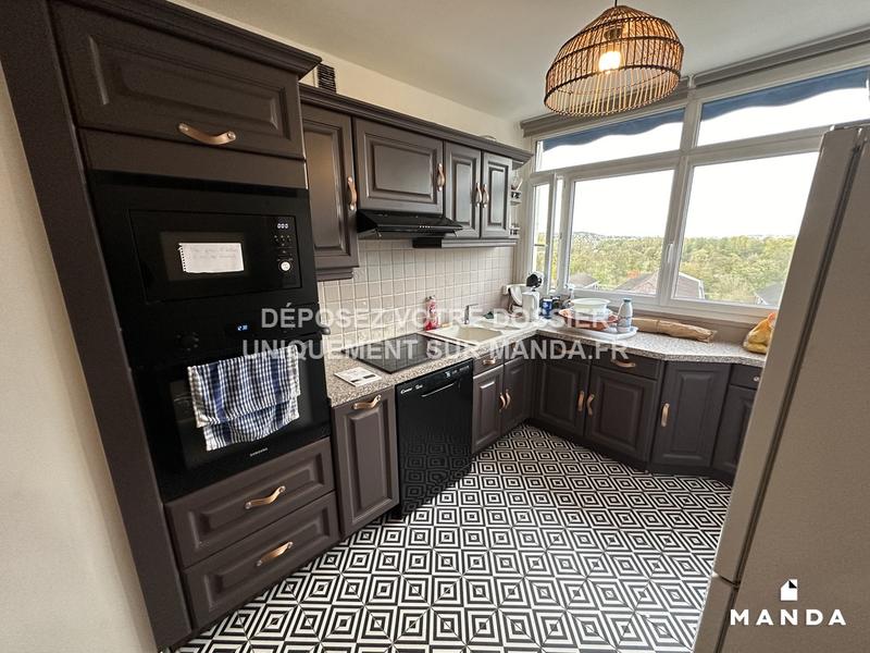 Chambre - 12 m² - 6 pièces