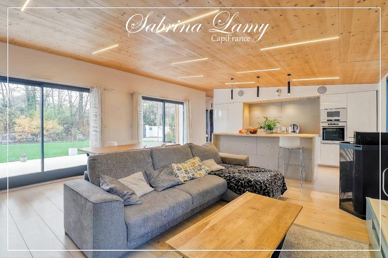 Maison - 166 m² - 7 pièces