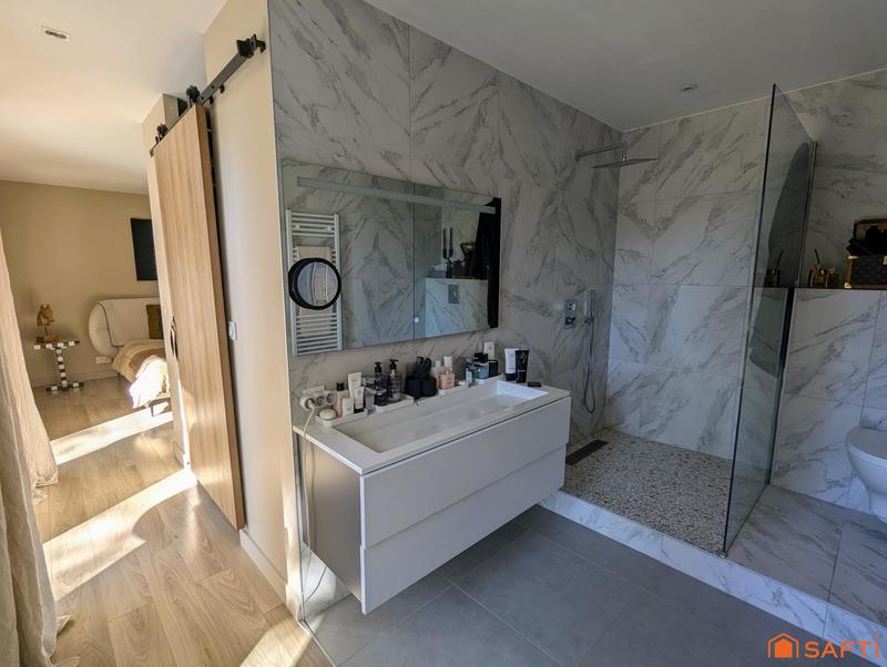 Villa - 190 m² - 6 pièces