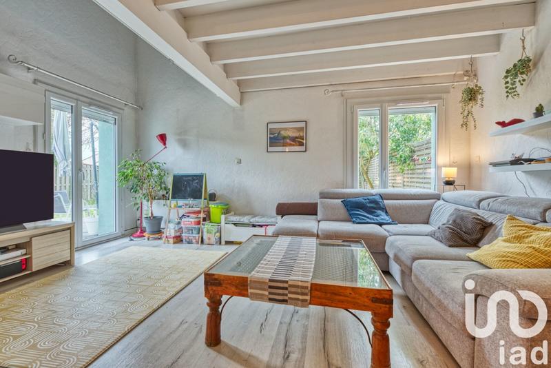 Maison - 93 m² - 4 pièces