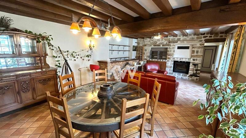 Maison - 140 m² - 4 pièces