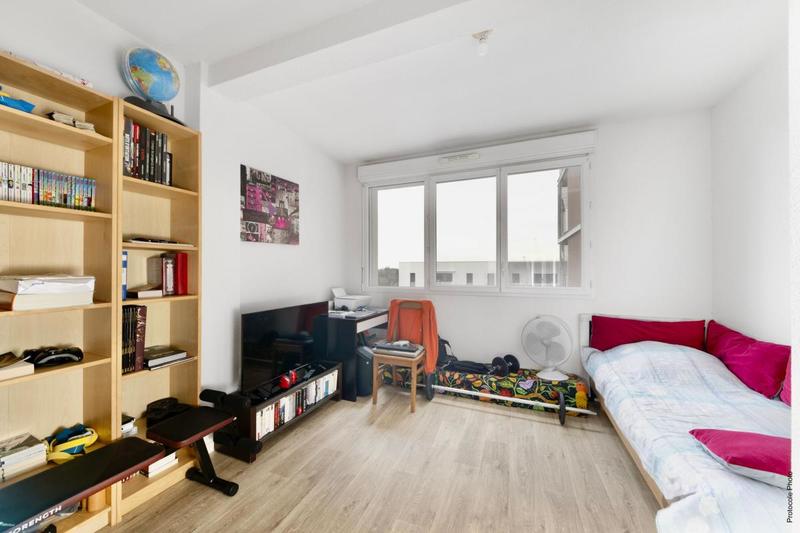 Appartement - 90 m² - 4 pièces