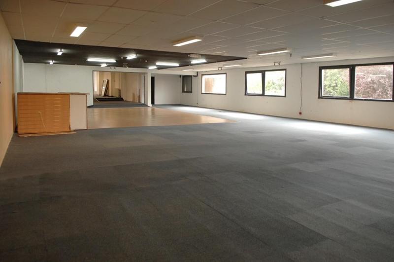 Immeuble - 1 000 m² - 15 pièces