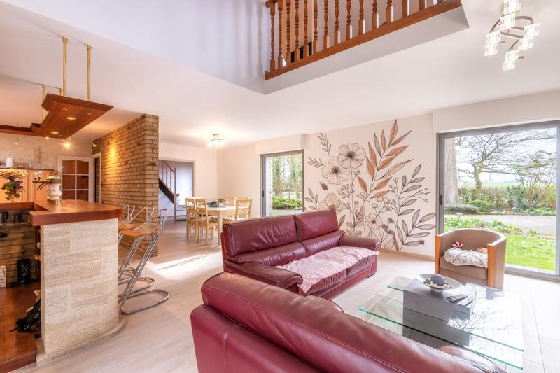 Maison - 151 m² - 6 pièces