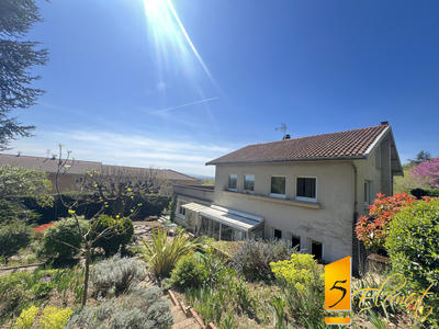 Maison ancienne - 198 m² - 6 pièces