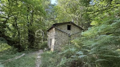 Terrain - 18 325 m²