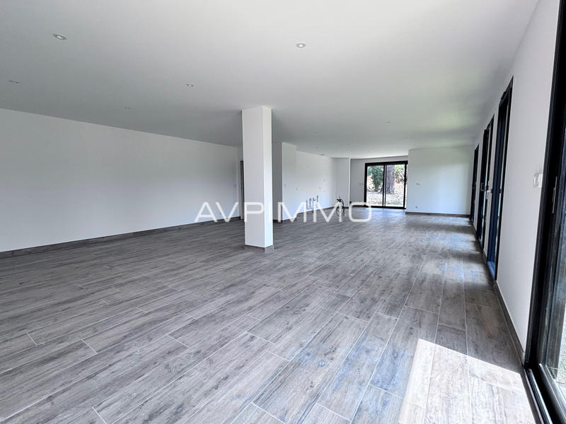 Villa - 145 m² - 5 pièces