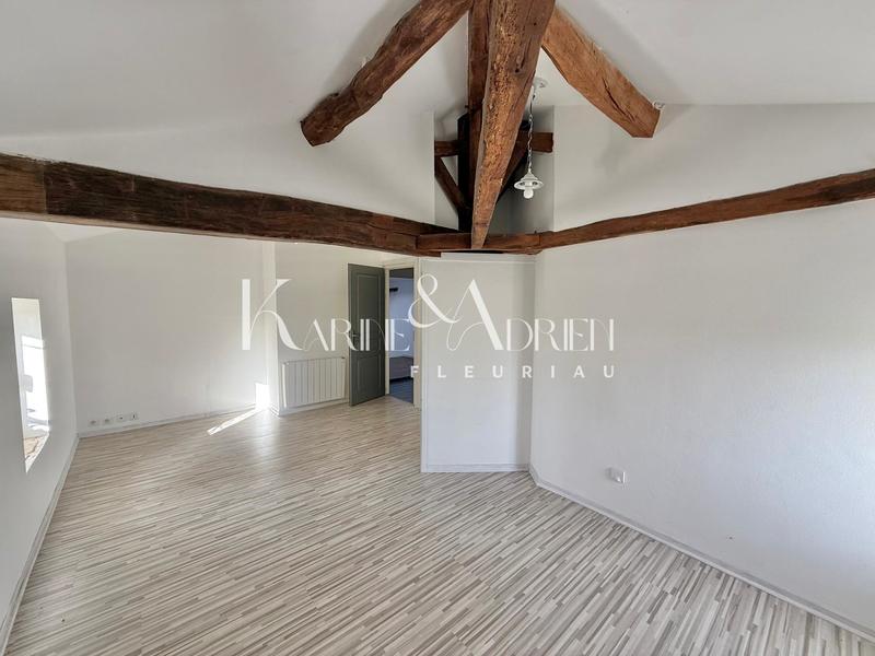 Maison - 201 m² - 7 pièces