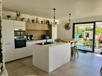 Villa - 127 m² - 6 pièces