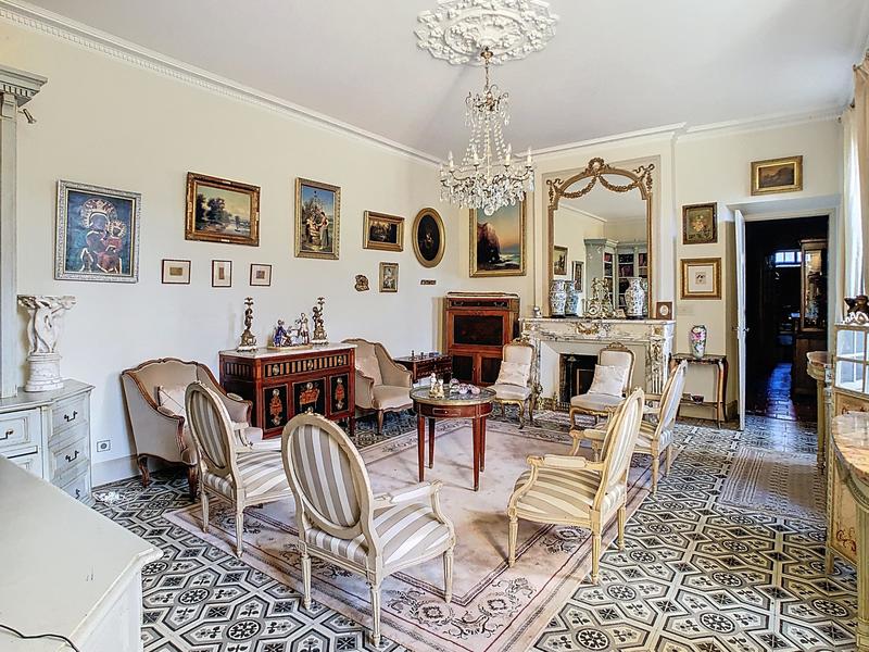 Immeuble - 600 m² - 16 pièces