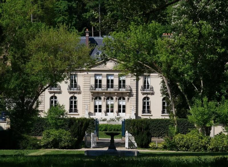 Manoir - 1 000 m² - 30 pièces