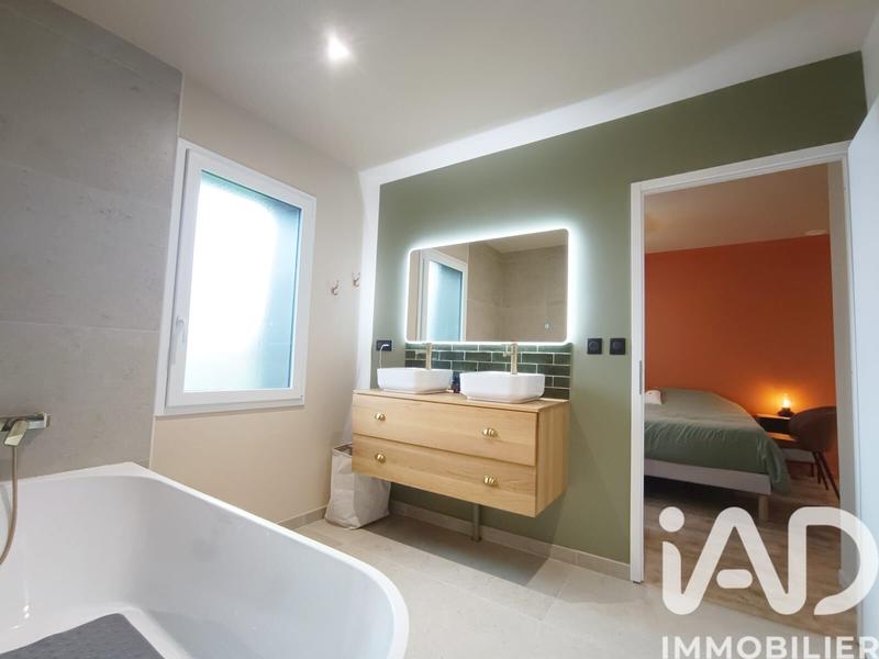 Maison - 166 m² - 7 pièces