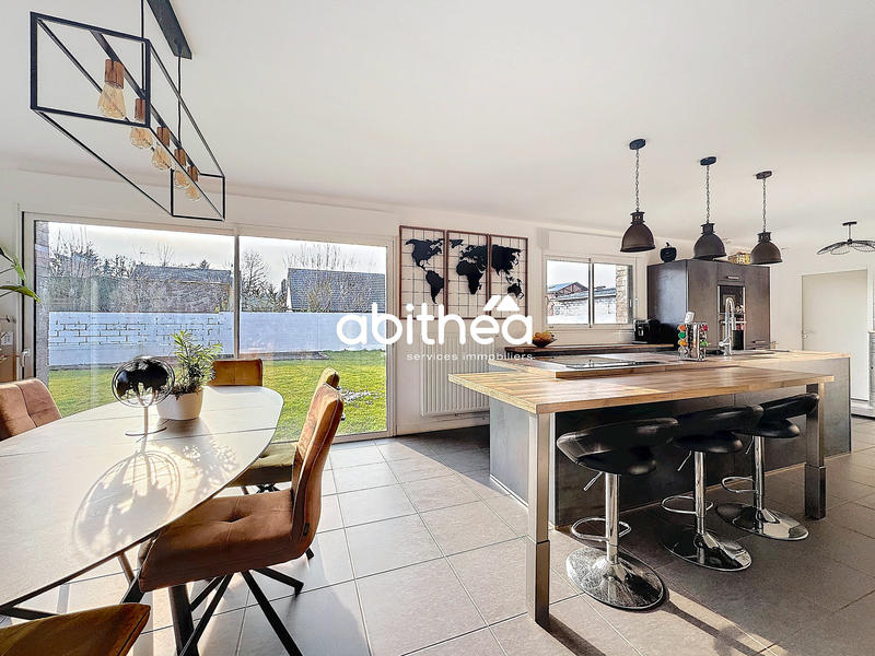 Maison - 144 m² - 5 pièces