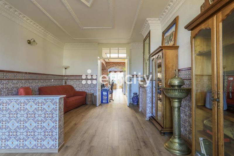 Maison bourgeoise - 174 m² - 8 pièces