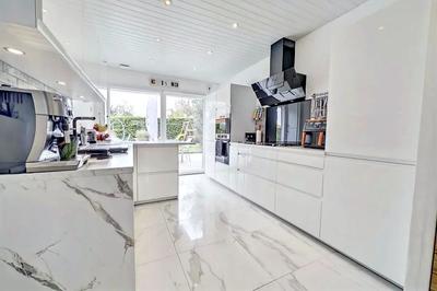 Maison - 114 m² - 5 pièces