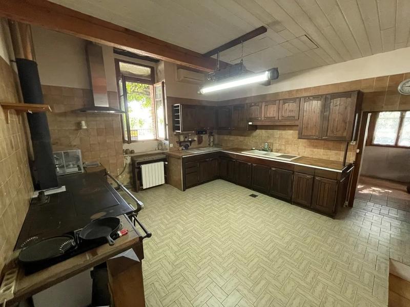 Maison - 190 m² - 8 pièces