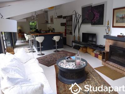 Chambre - 24 m² - 1 pièce