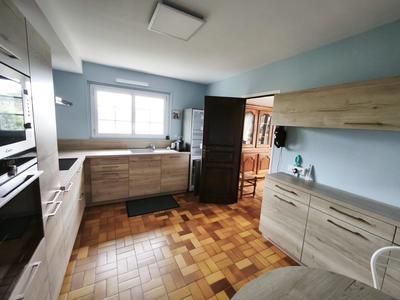 Maison - 143 m² - 6 pièces