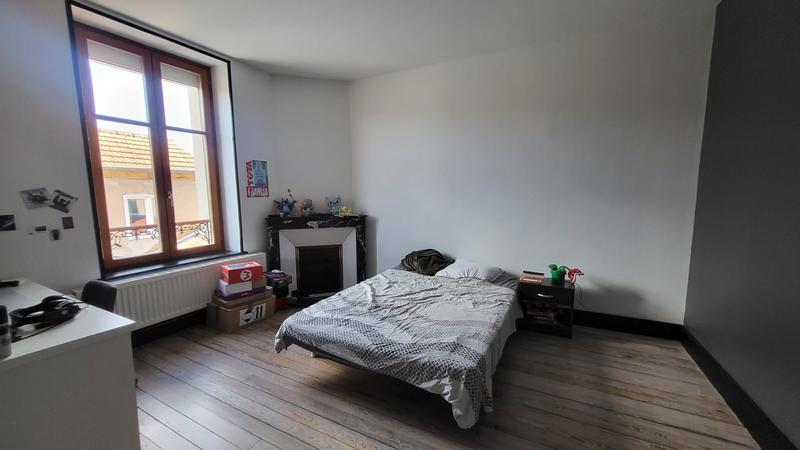 Maison - 198 m² - 9 pièces