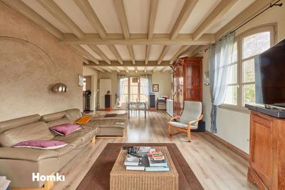 Maison - 203 m² - 7 pièces