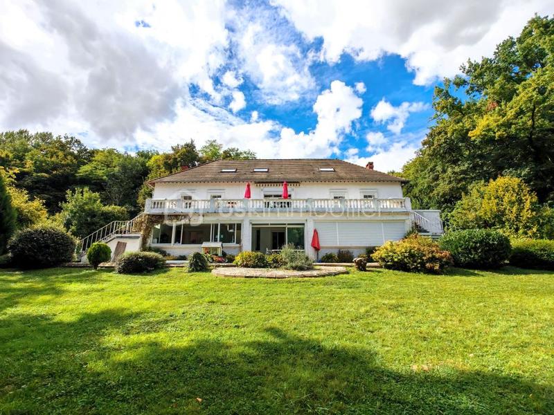 Pavillon - 416 m² - 11 pièces