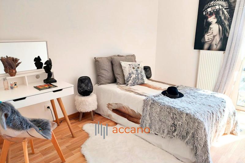 Appartement - 100 m² - 5 pièces