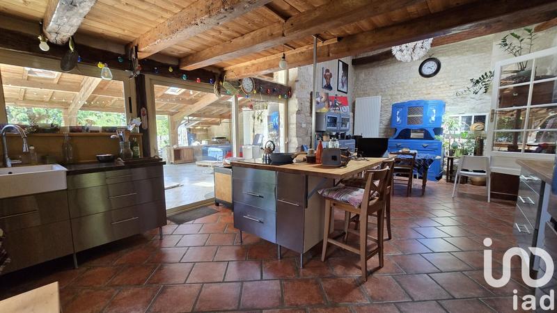 Maison - 203 m² - 6 pièces