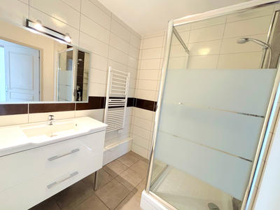 Appartement - 81 m² - 4 pièces