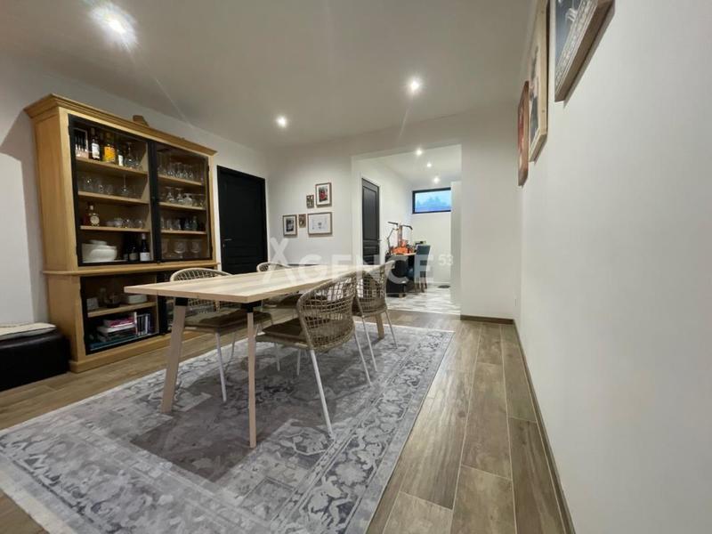 Maison - 98 m² - 5 pièces