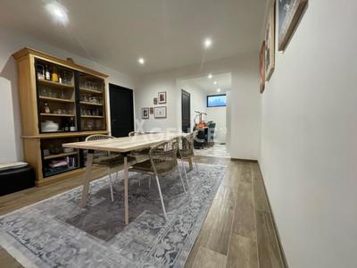 Maison - 98 m² - 5 pièces