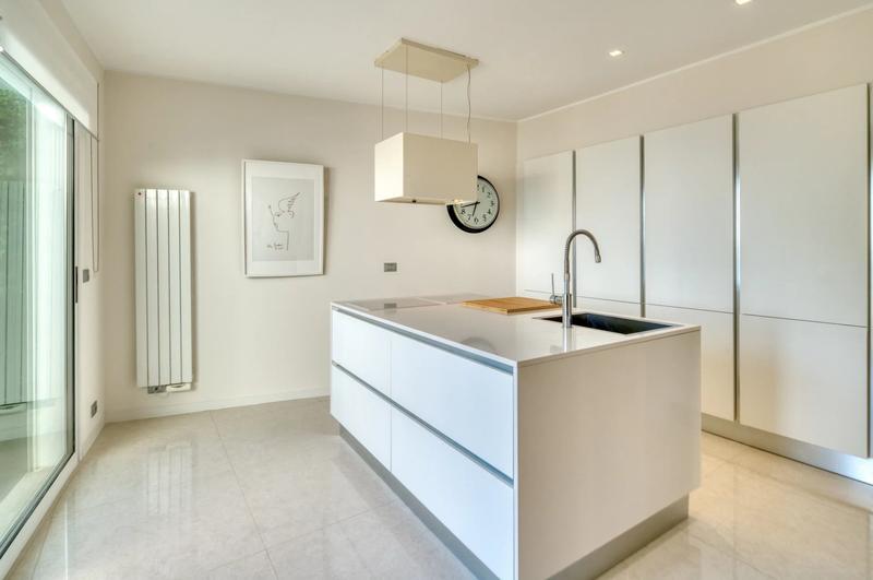 Villa - 220 m² - 5 pièces