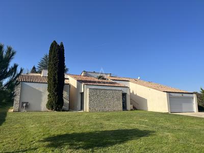 Maison d'architecte - 228 m² - 8 pièces