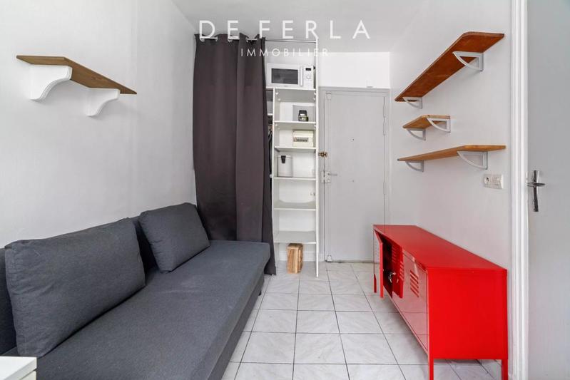 Studio - 11 m² - 1 pièce