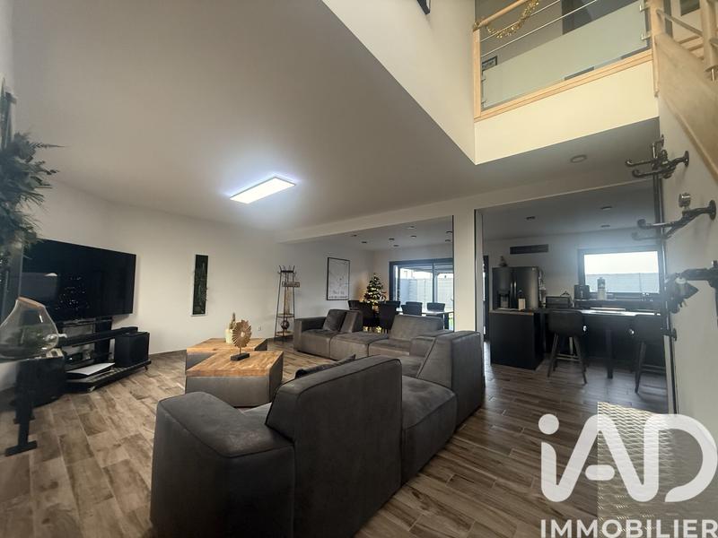 Maison - 143 m² - 5 pièces