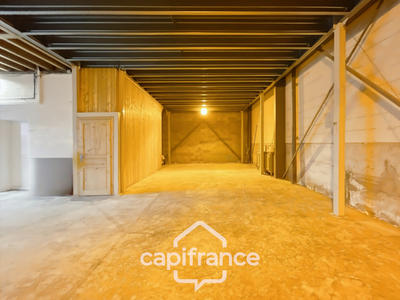 Bureau - 321 m² - 321 pièces