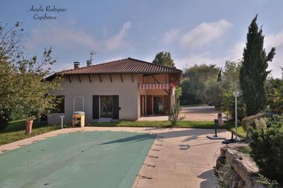 Maison - 208 m² - 7 pièces