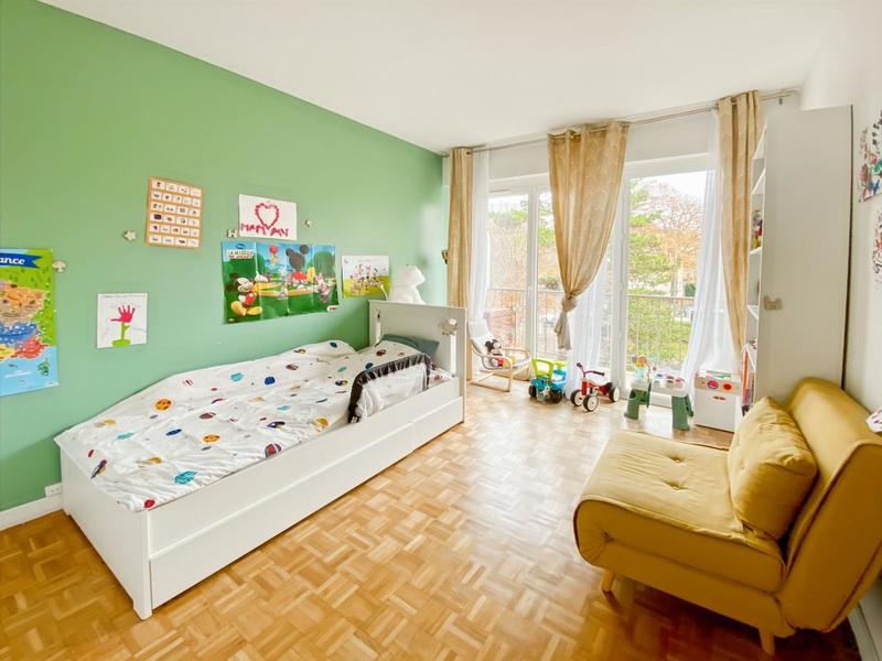 Appartement - 99 m² - 5 pièces