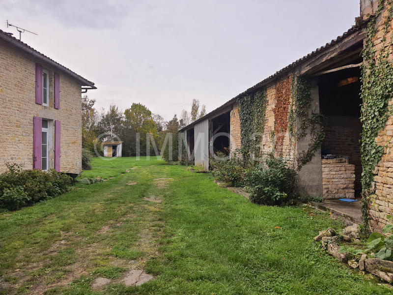 Maison - 313 m² - 13 pièces