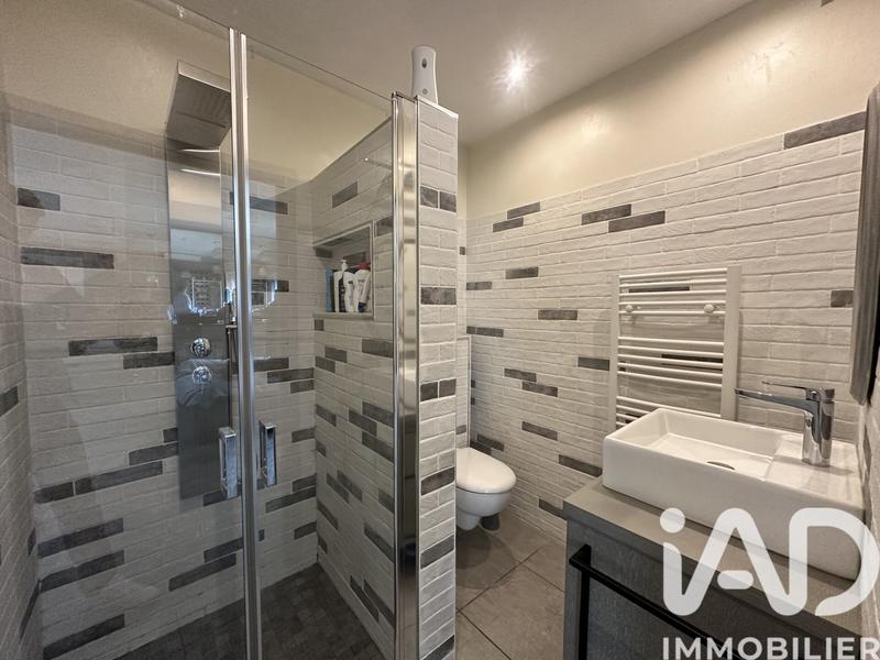 Maison - 102 m² - 6 pièces