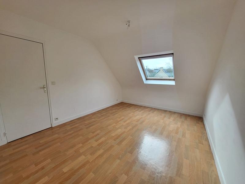 Maison - 126 m² - 9 pièces