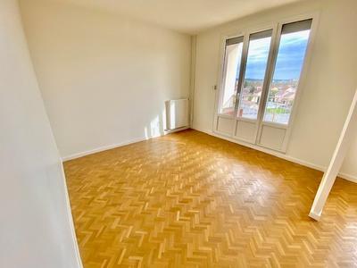 Appartement - 77 m² - 4 pièces
