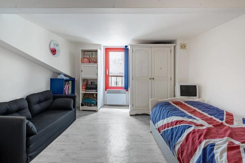 Appartement - 90 m² - 5 pièces