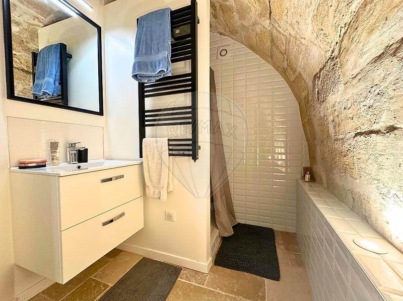 Propriété - 270 m² - 10 pièces