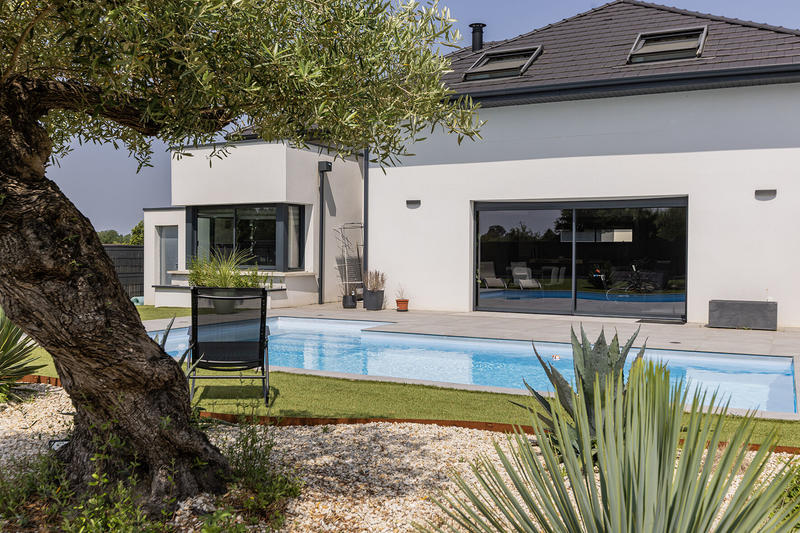 Maison - 208 m² - 6 pièces