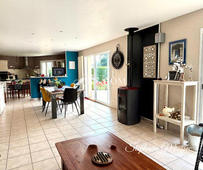 Maison traditionnelle - 119 m² - 5 pièces