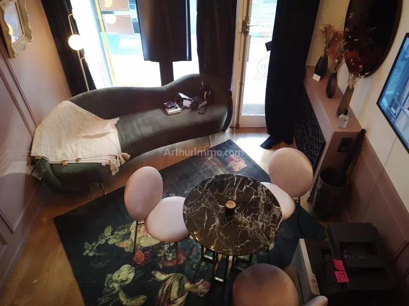 Magasins - 17 m² - 1 pièce