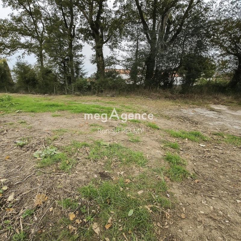 Terrain constructible - 601 m²