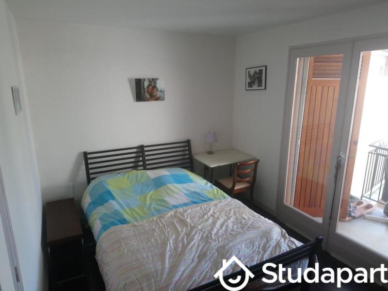 Chambre - 11 m² - 1 pièce