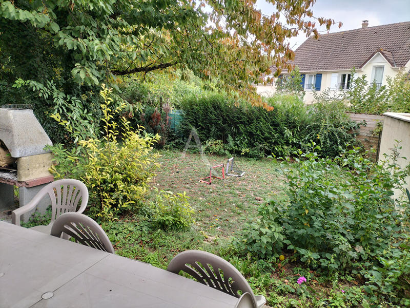 Maison - 104 m² - 6 pièces