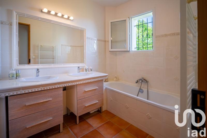 Maison - 130 m² - 7 pièces